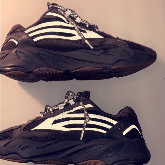 adidas Yeezy Boost 700 V2 Geode
